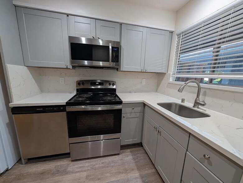 More Photos Of 863 Palomino Dr, Pleasanton Apartments For Sale
