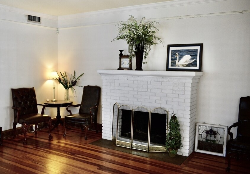 More Photos Of 1304 S Florida Ave, Lakeland General Retail For Sale