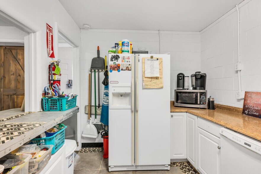 More Photos Of 505 Del Rey Ave, Canon City Schools For Sale