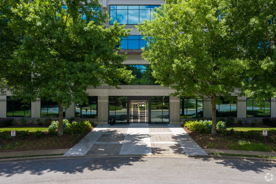 More Photos Of 1720 Windward Concourse, Alpharetta Office For Lease