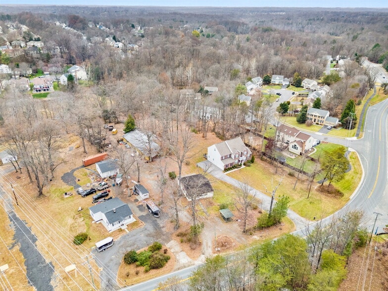 More Photos Of 8906 Hooes Rd, Lorton Specialty For Sale