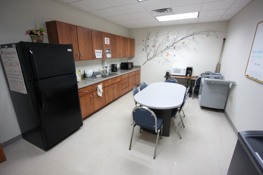 More Photos Of 51 N Brown St, Rhinelander Storefront For Sale