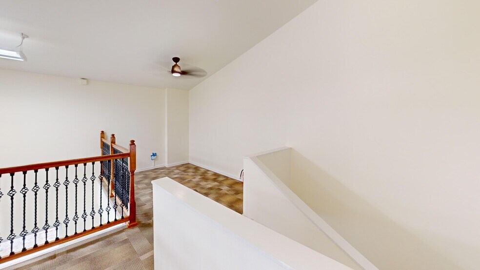 More Photos Of 524 Mokauea St, Honolulu Warehouse For Lease