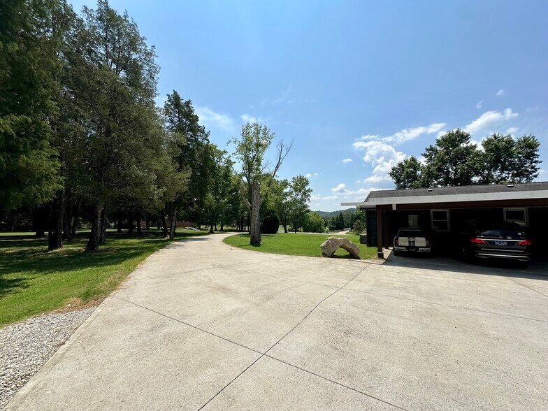 More Photos Of 2055 Highway 12 S, Ashland City Land For Sale