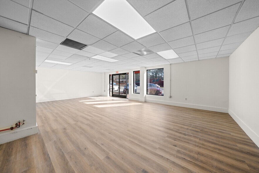 More Photos Of 2514 University Dr, Durham Restaurant For Lease