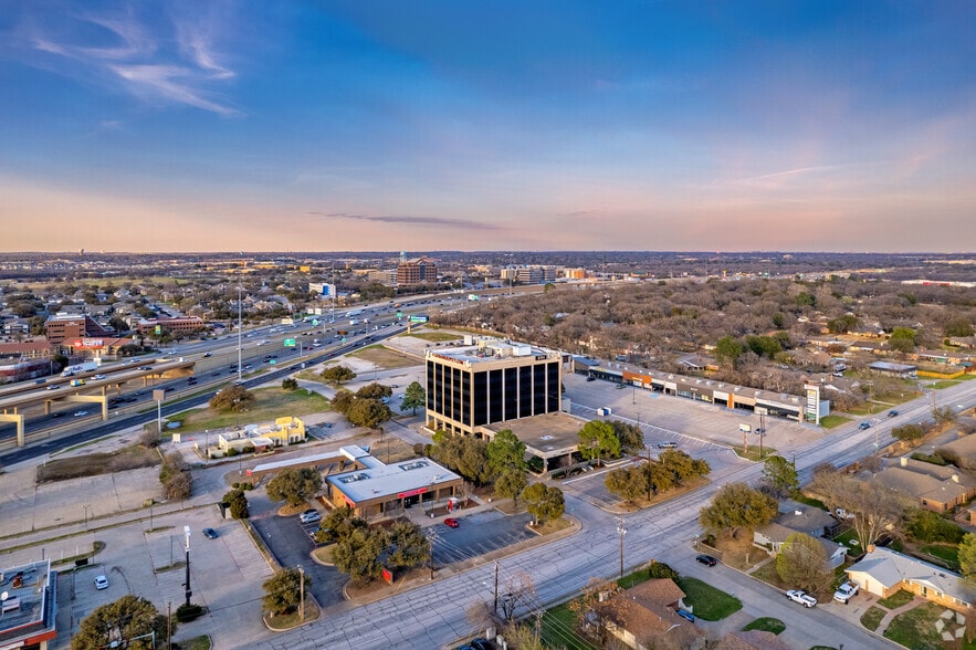 More Photos Of 8701 Bedford Euless Rd, Hurst Office For Sale
