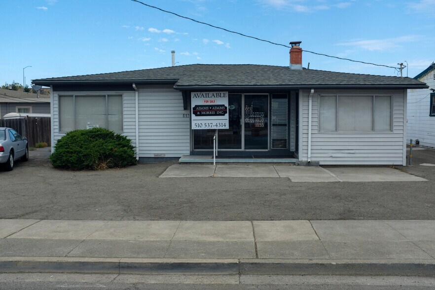 More Photos Of 612 E Lewelling Blvd, Hayward Office For Sale