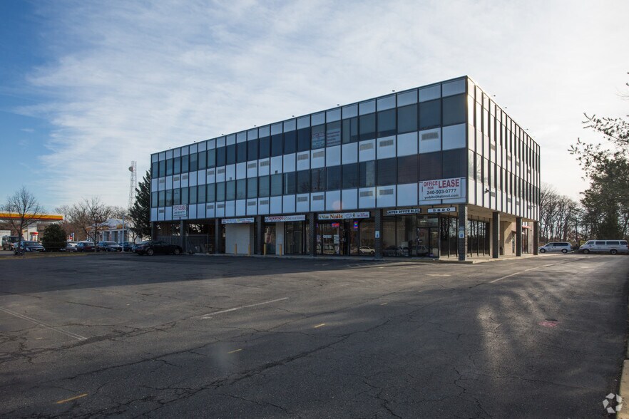 Primary Photo Of 5612 Saint Barnabas Rd, Oxon Hill Office For Sale