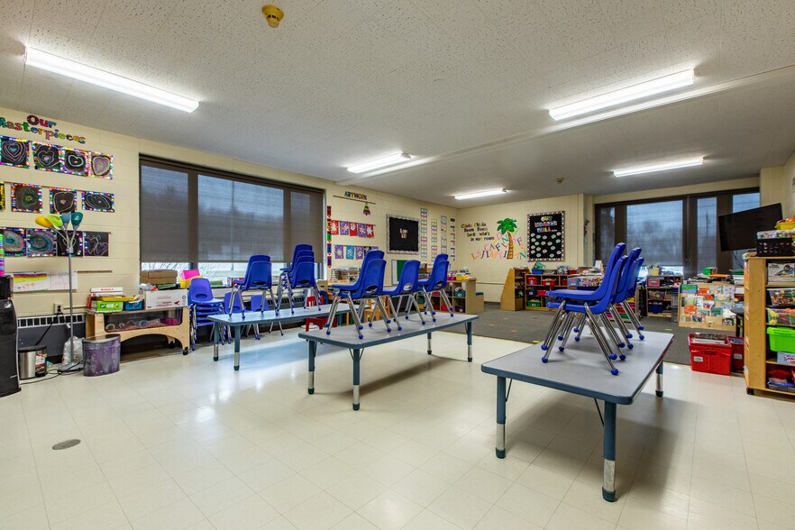More Photos Of 974 Skyline Dr SW, Rochester Religious Facility For Lease