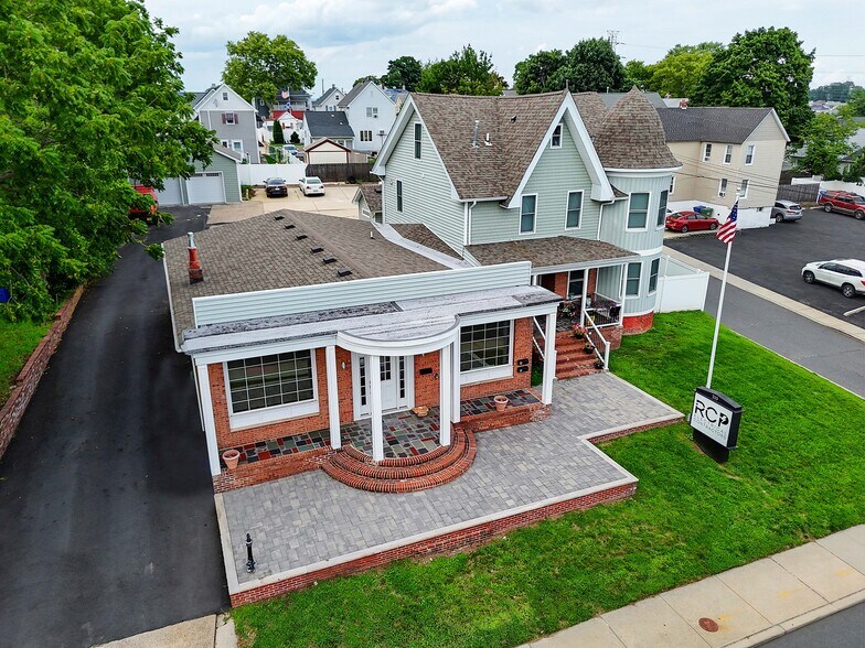 More Photos Of 215 Washington Rd, Sayreville Storefront Retail Residential For Lease