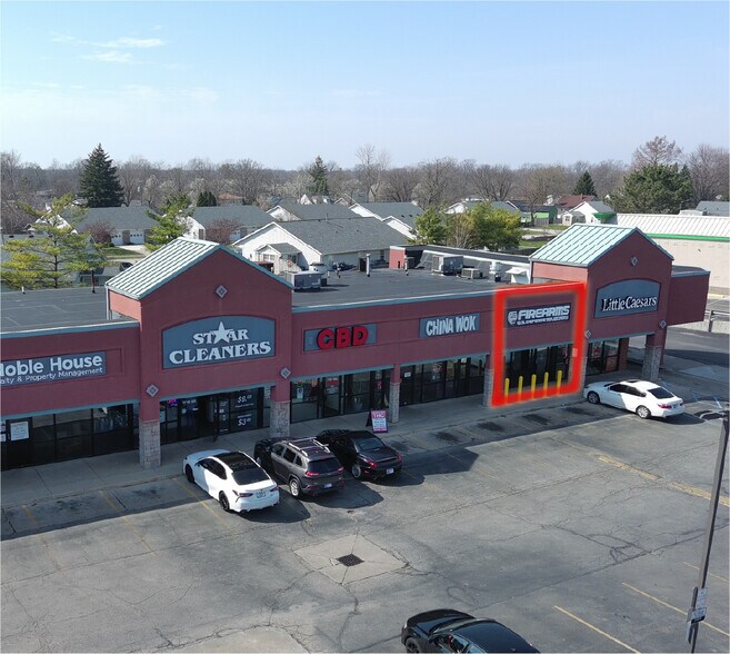 More Photos Of 6320 Oaklandon Rd, Indianapolis Storefront For Lease