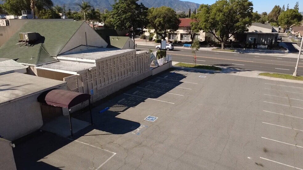 More Photos Of 1021 S Main St, Corona Office For Sale