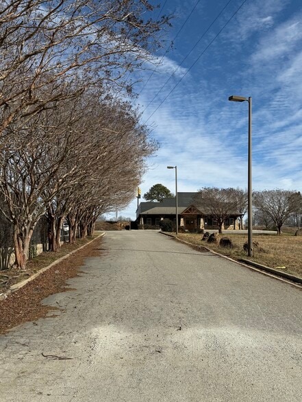 More Photos Of 6750 Pottery Rd, Spartanburg Restaurant For Sale