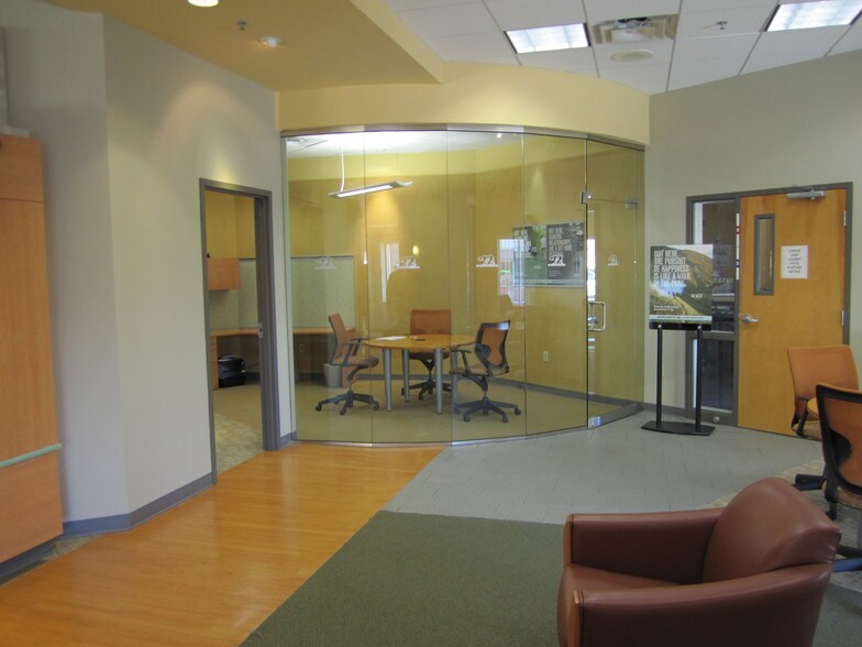 More Photos Of 6511 Ware Rd, Lino Lakes Storefront For Lease