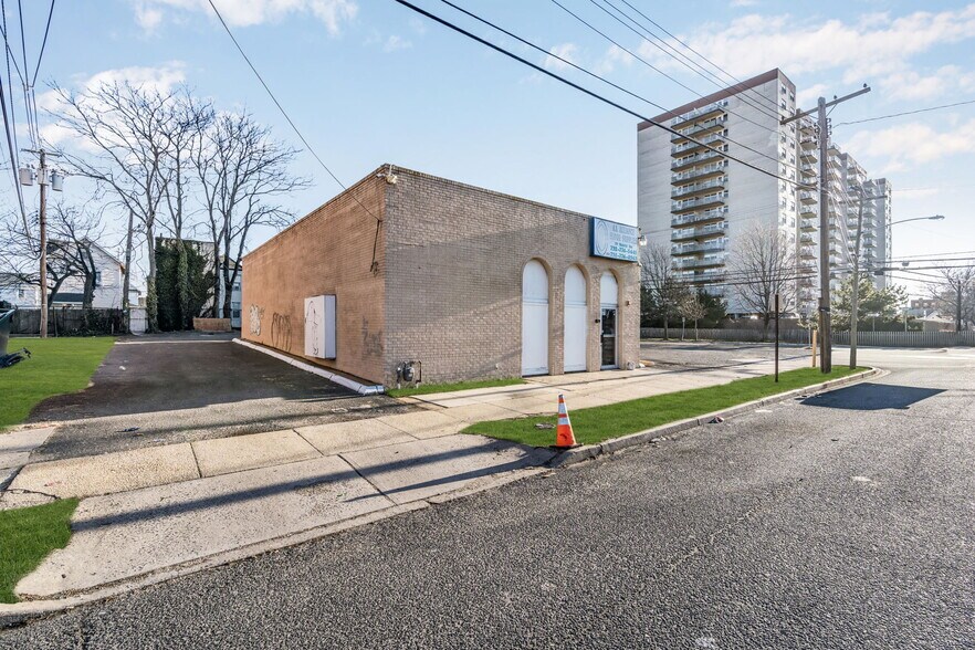 More Photos Of 701-703 Monroe Ave, Asbury Park Flex For Sale