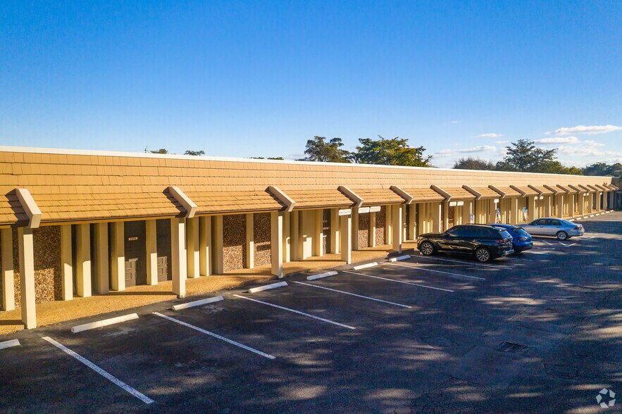 More Photos Of 7421-7497 NW 4th St, Plantation Office For Sale