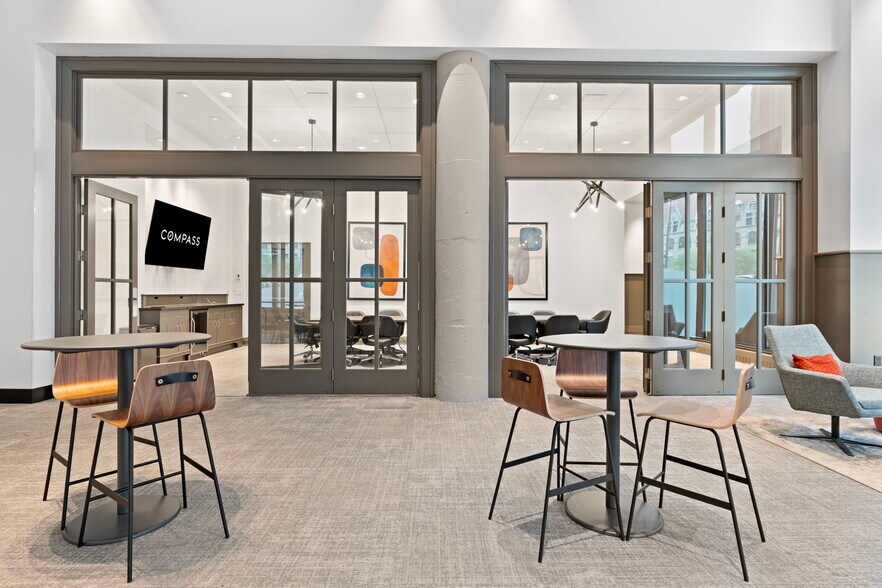 More Photos Of 360 Saint Peter St, Saint Paul Apartments For Lease