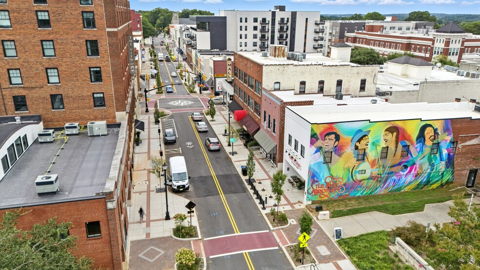 More Photos Of 17-21 Union St N, Concord Storefront Retail Office For Lease