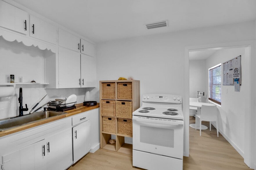 More Photos Of ,  Unknown For Sale