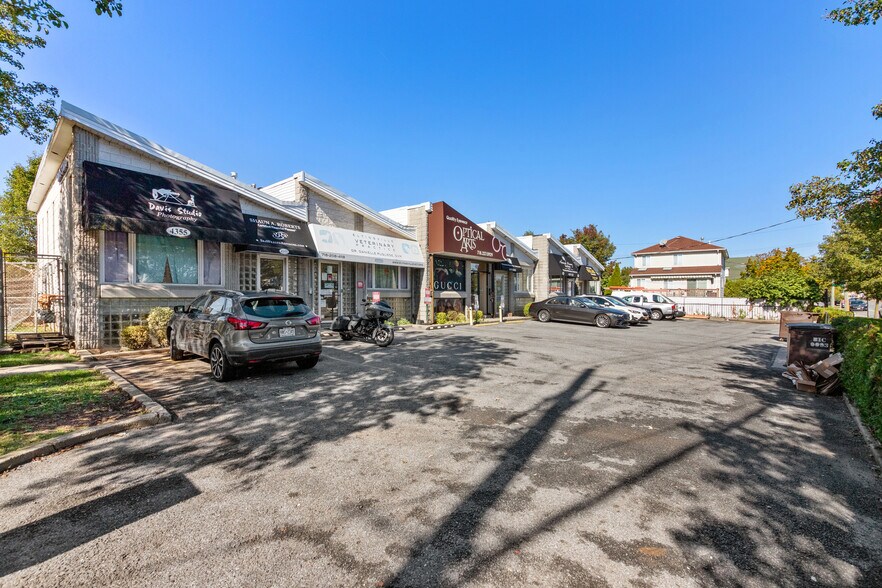 More Photos Of 4347-4349 Hylan Blvd, Staten Island Office For Lease