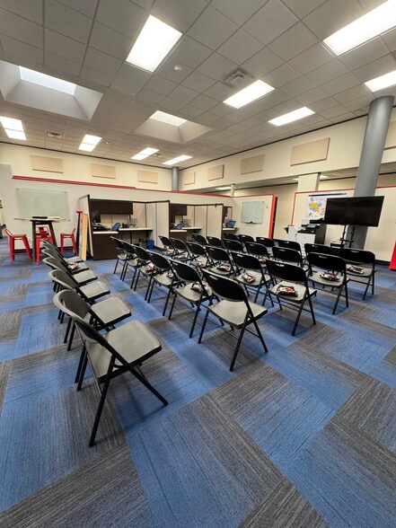 More Photos Of 14175 Proton Rd, Dallas Research And Development For Sale
