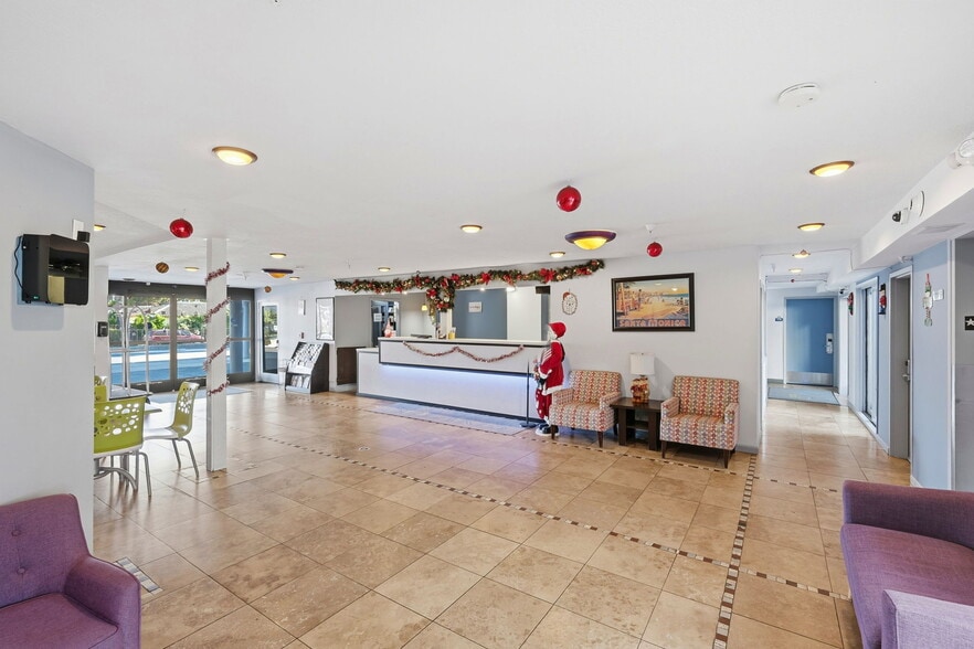 More Photos Of 600 Riverside Ave, Santa Cruz Hotel For Sale