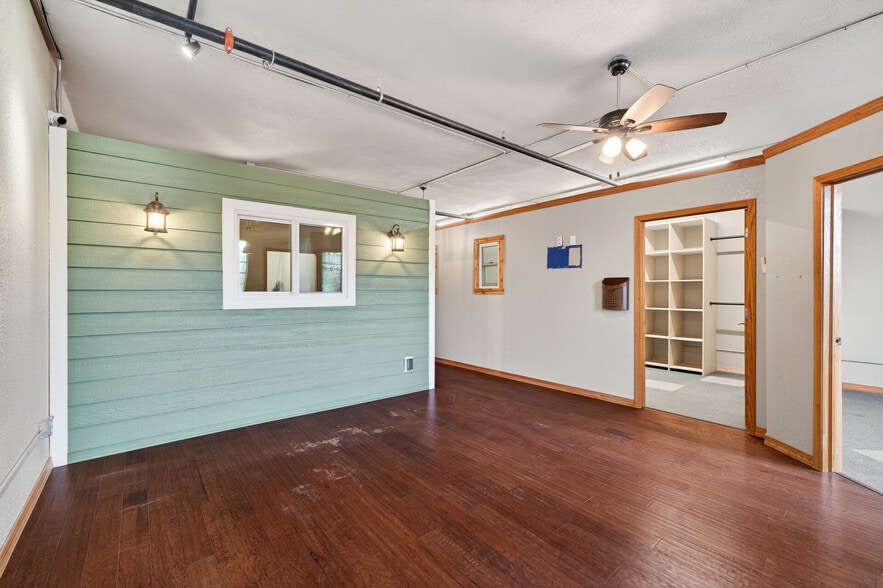 More Photos Of 1063-1123 Weir Dr, Woodbury Medical For Sale