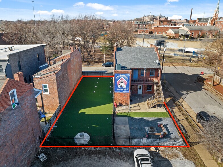 More Photos Of 1800 S 10th St, Saint Louis Restaurant For Lease