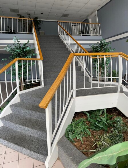 More Photos Of 2500 Center Point Pky, Birmingham Medical For Lease