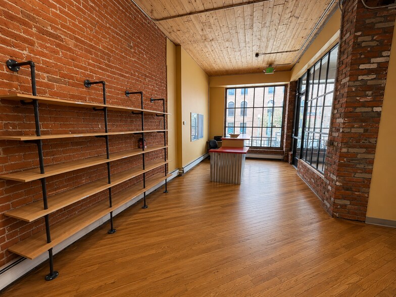More Photos Of 1962 Blake St, Denver Storefront Retail Office For Lease
