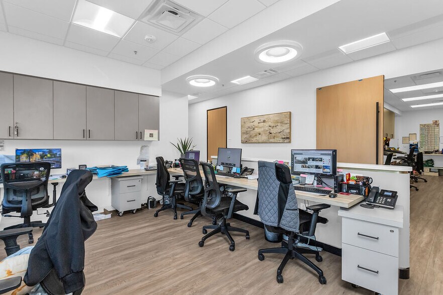 More Photos Of 5060 Tennyson Pky, Plano Medical For Sale