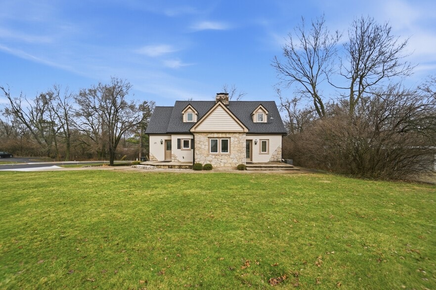 Primary Photo Of 175 W Franklin St, Centerville Storefront Retail Office For Sale