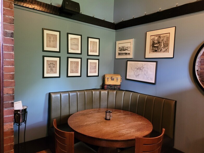 More Photos Of 26 Depot Ave, Windsor Restaurant For Sale