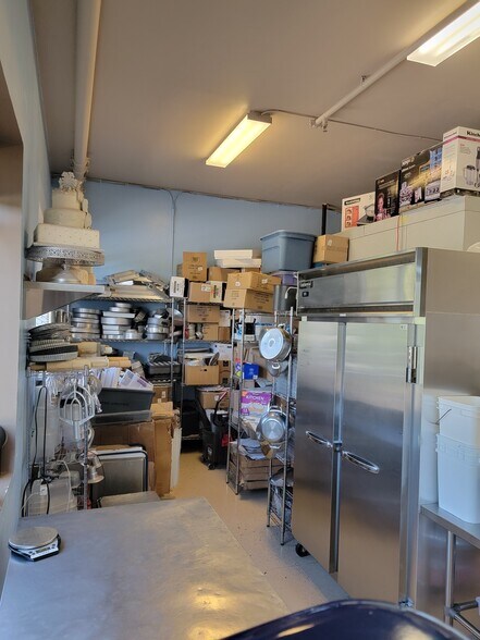 More Photos Of 2550 Highway 82, Glenwood Springs Showroom For Sale