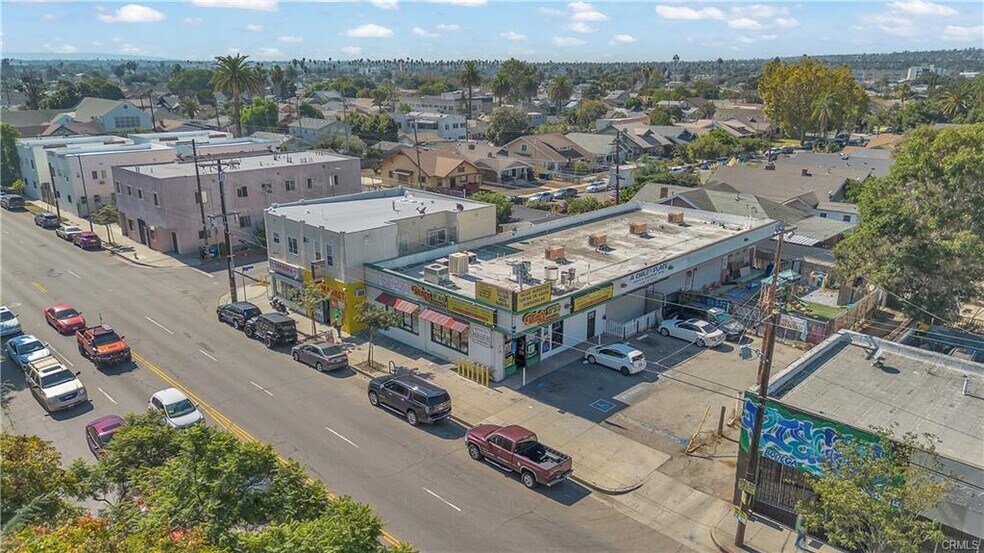 More Photos Of 4419 S Normandie Ave, Los Angeles General Retail For Sale
