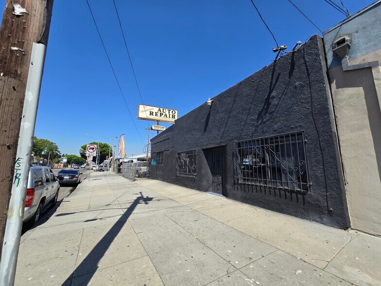 Primary Photo Of 4151 E Olympic Blvd, Los Angeles Auto Repair For Lease