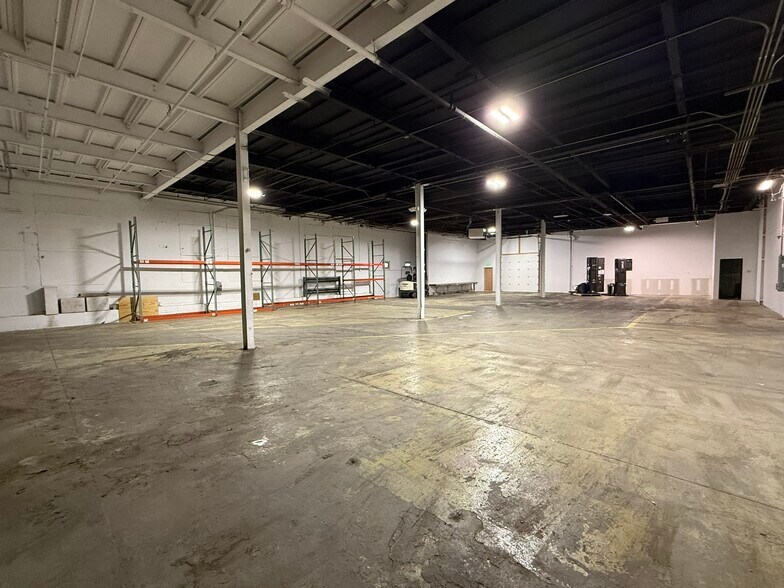 More Photos Of 45 Flanders Rd, Netcong Manufacturing For Lease