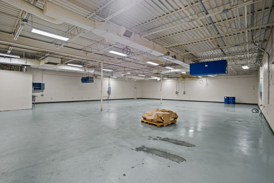 More Photos Of 157 Industrial Dr, King Warehouse For Lease