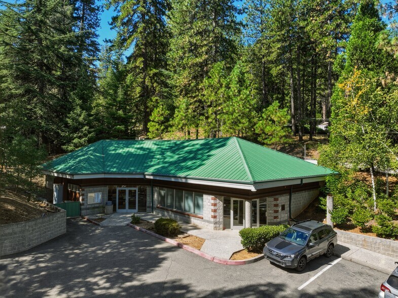 More Photos Of 112 Nevada City Hwy, Nevada City Office For Sale