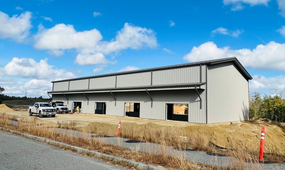 More Photos Of 1A Spring, Carver Warehouse For Sale