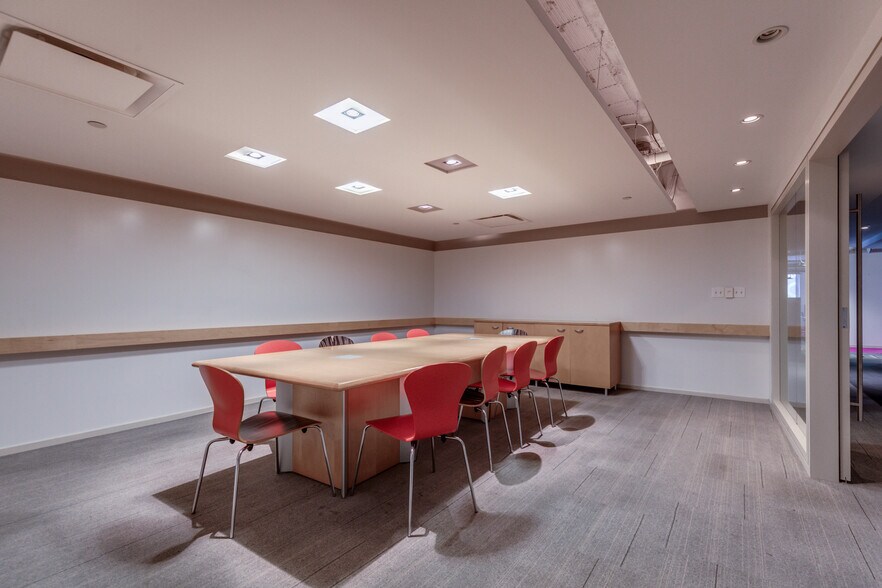 More Photos Of 300 N Broadway, Saint Louis Apartments For Sale