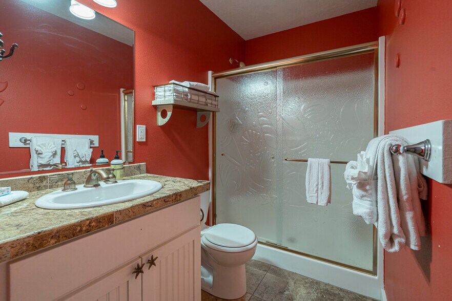 More Photos Of 25 NE Clarke St, Depoe Bay Specialty For Sale