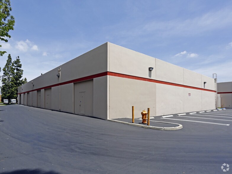 More Photos Of 23322 South Pointe Dr, Laguna Hills Industrial For Lease