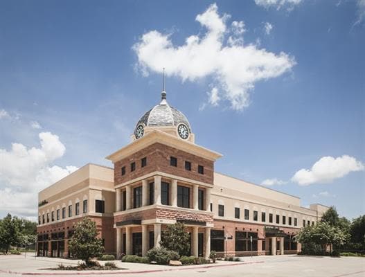 More Photos Of 300-320 Eagle Dr, Denton Office For Lease