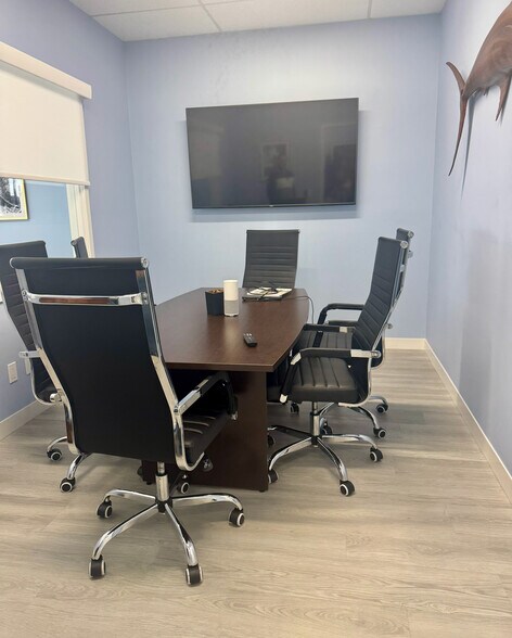 More Photos Of 1983 Pga Blvd, Palm Beach Gardens Medical For Lease