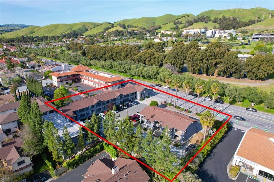 More Photos Of 43643 Mission Blvd, Fremont Hotel For Sale