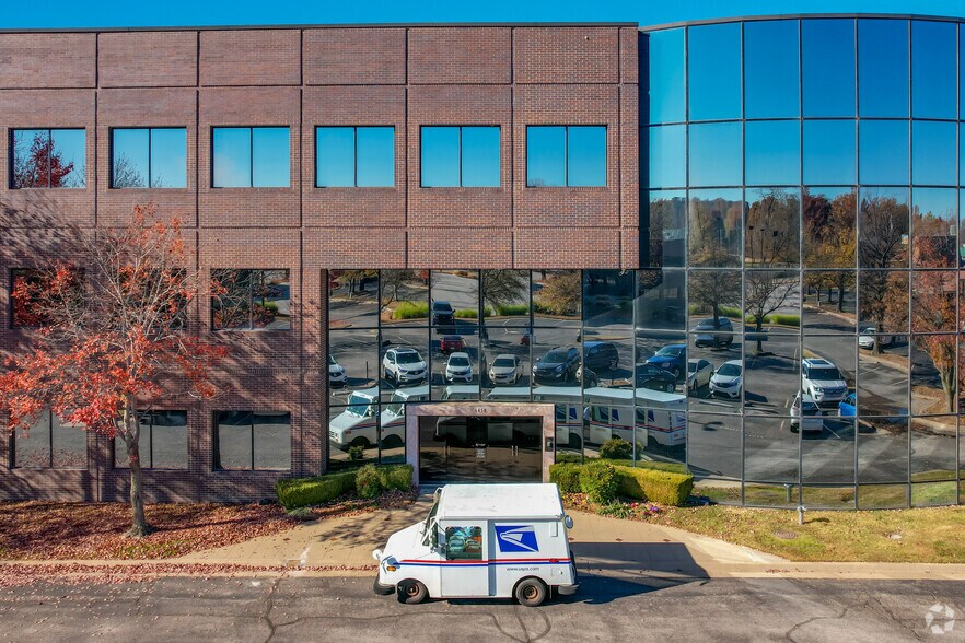 More Photos Of 6450 S Lewis Ave, Tulsa Office For Lease