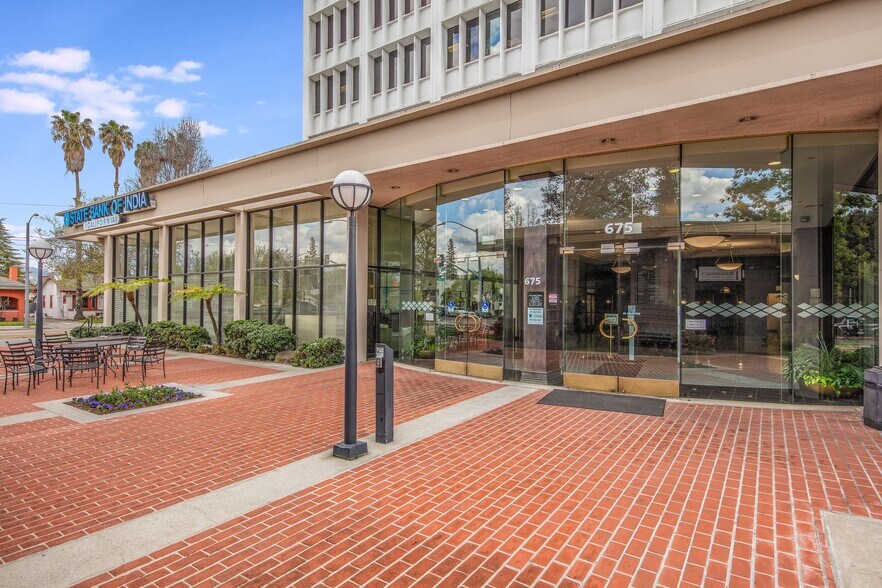 More Photos Of 675 N 1st St, San Jose Office For Lease