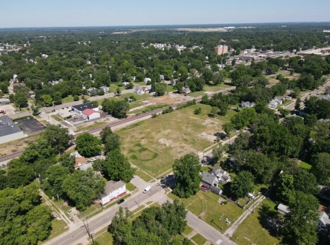 More Photos Of 815 North 11th St, Springfield Land For Sale