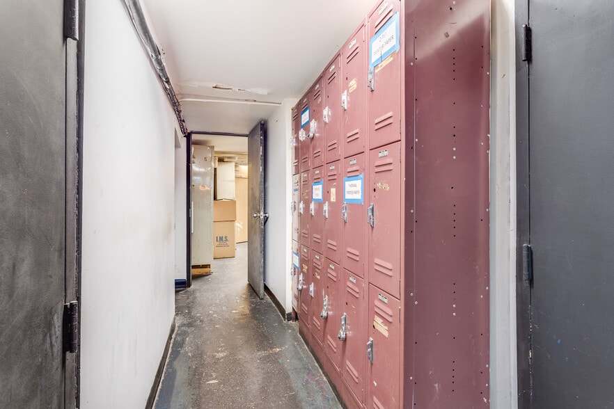 More Photos Of 254 Fifth Ave, New York Office For Lease